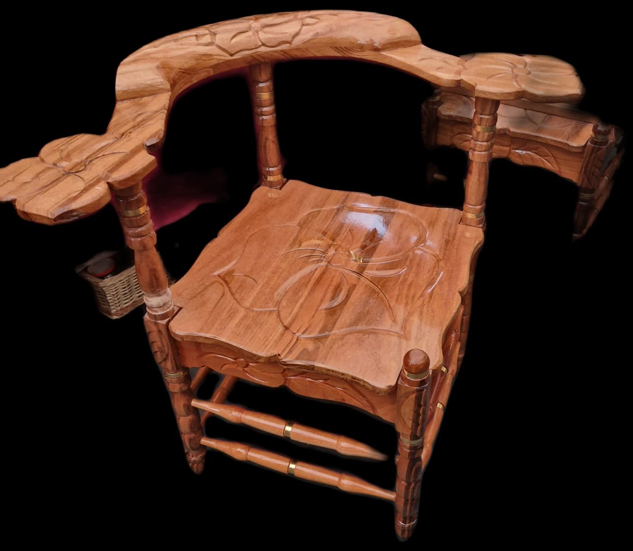 Luxe Djarusu sturu ( houtenzitting), foto 3